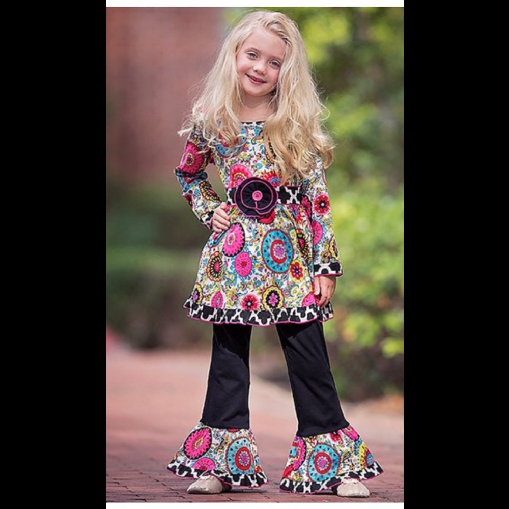 Top and Bottom Outfit